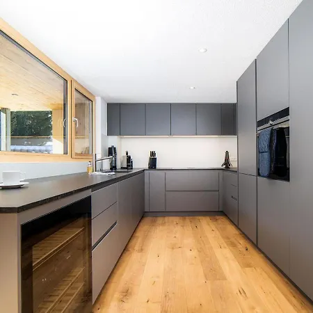 Apartment Riverside 24 *